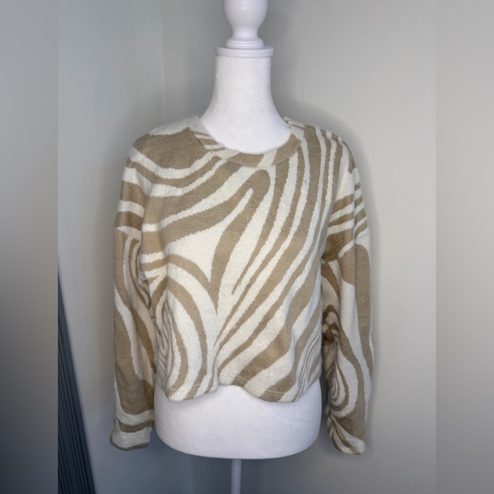 Stradivarius Beige and Cream Patterned Sweater